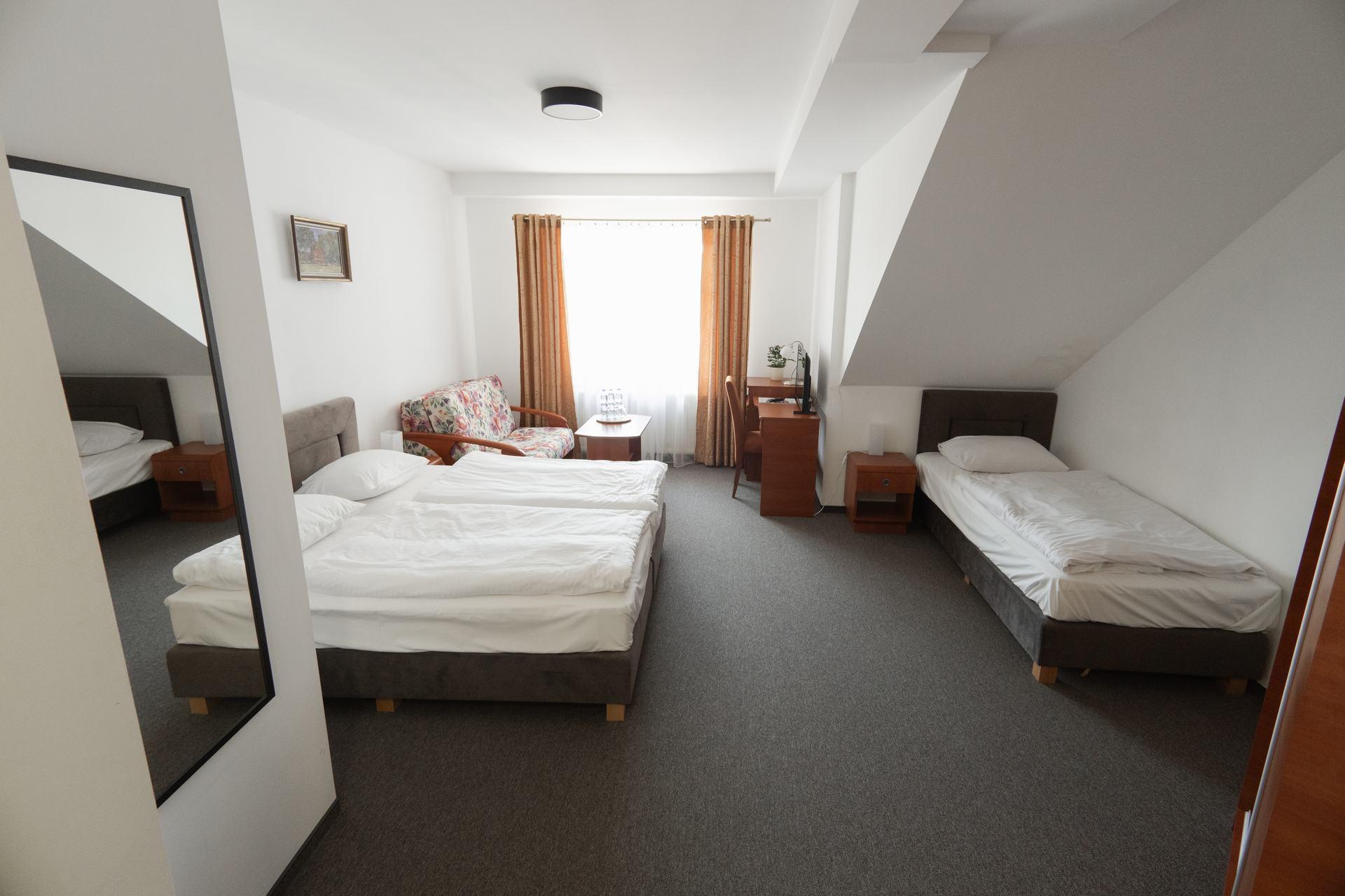hotel wiśnicz 2