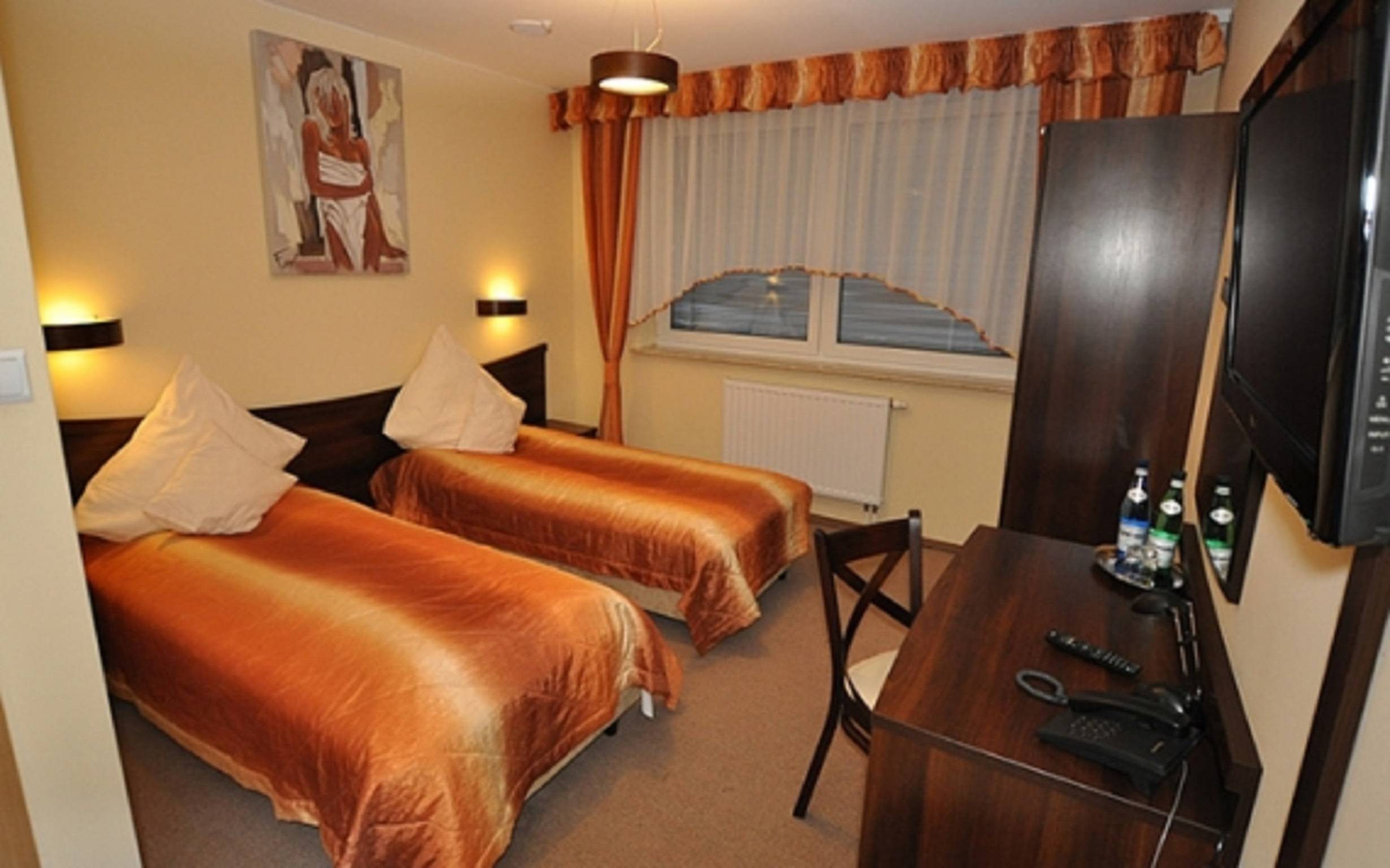 niemodlin hotel 2