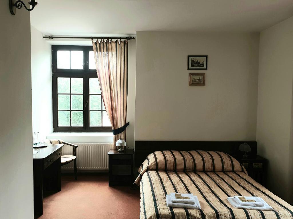 n hotel 1