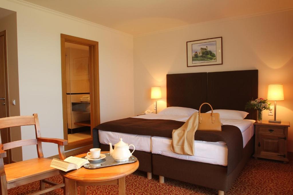 bhotel1